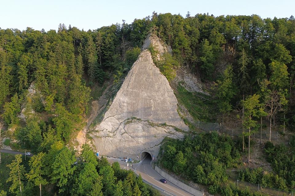 Zingelentunnel Passwang